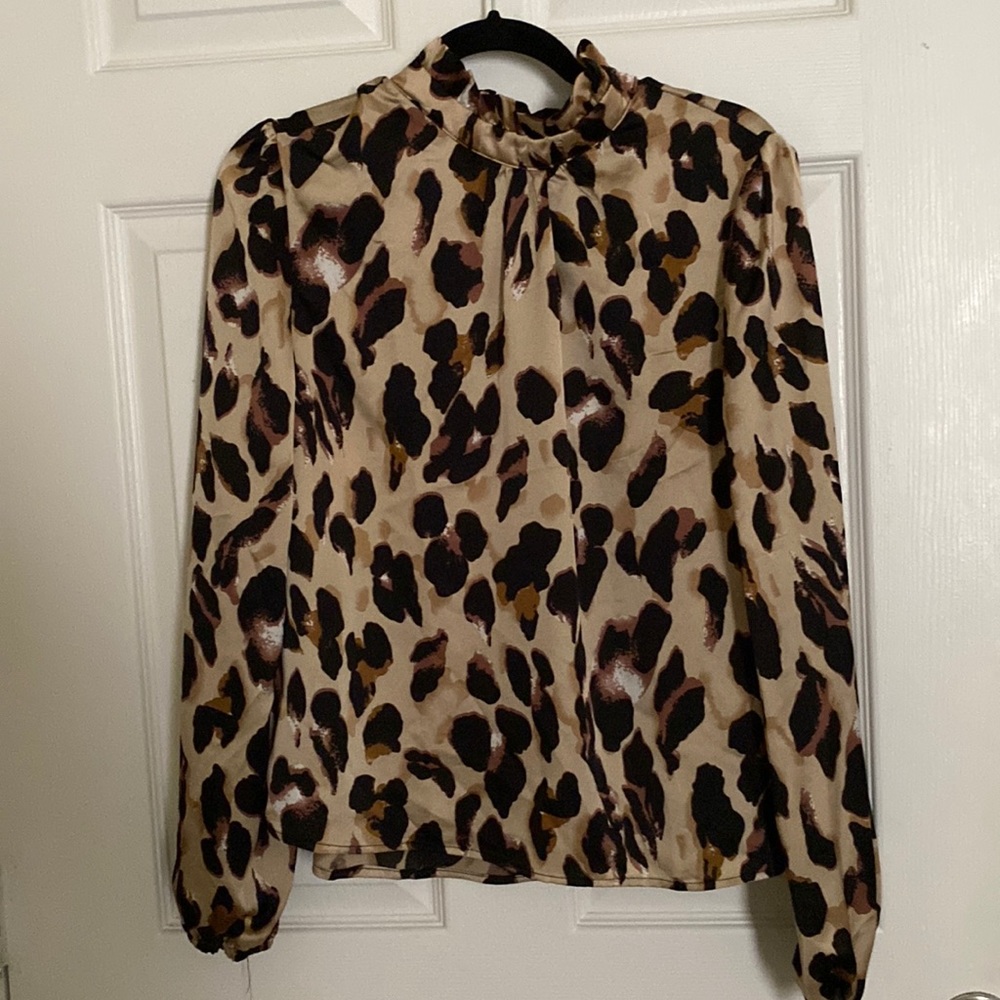 Animal print silky top.